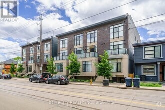 Building Photo - 1321-1321 Gerrard St E