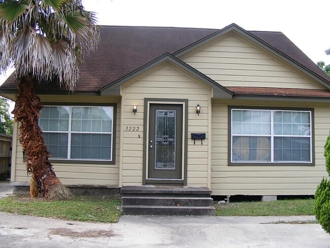 Building Photo - 3222 Winbern St