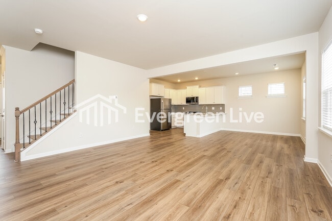 Foto del edificio - 5579 Hydrangea St