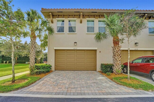 Building Photo - 4017 Cascada Cir