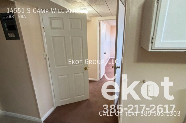 Foto del edificio - 14551 S Camp Williams Rd