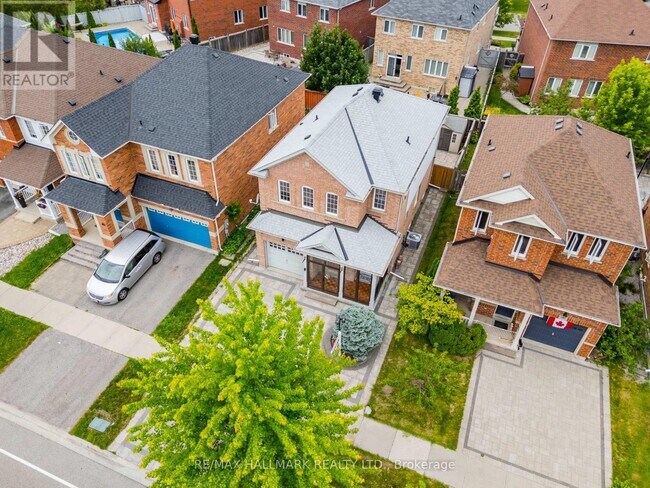 Photo du bâtiment - 406 Reeves Way Blvd