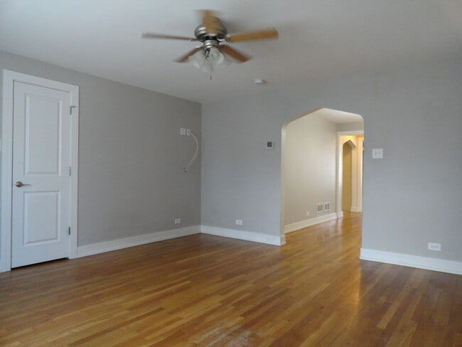 Building Photo - 1410 Maple Ave