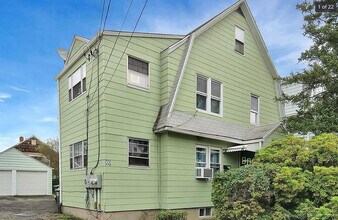 Building Photo - 770 Brewster St