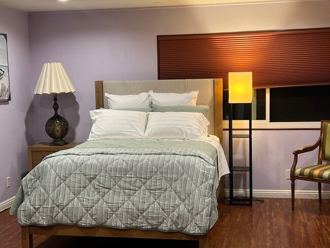 Building Photo - 22209 Tioga Pl