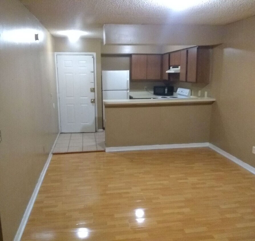 Foto principal - 6511 San Juan Ave