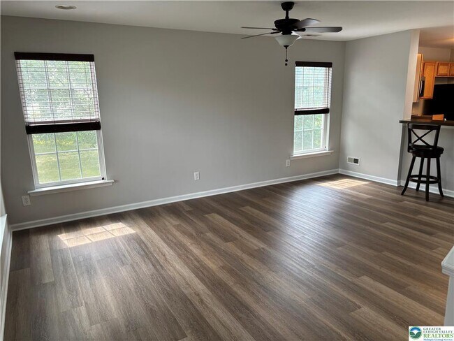 Building Photo - 1495 Artisan Ct