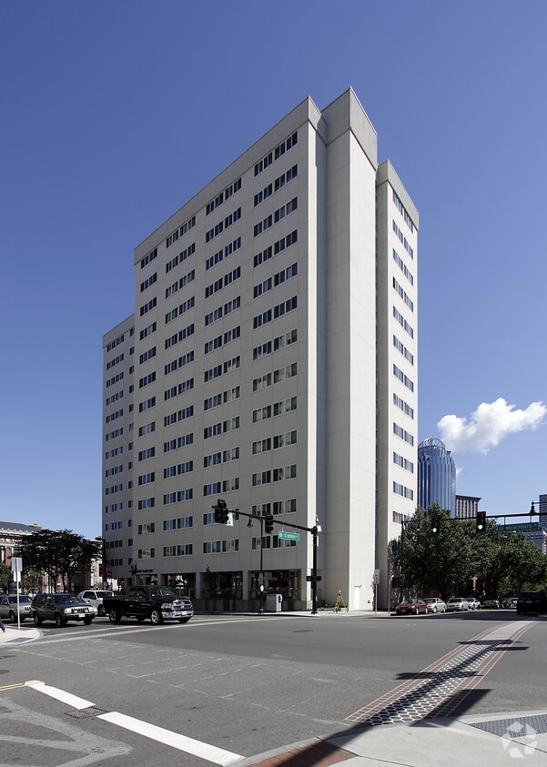 Primary Photo - Symphony Plaza East
