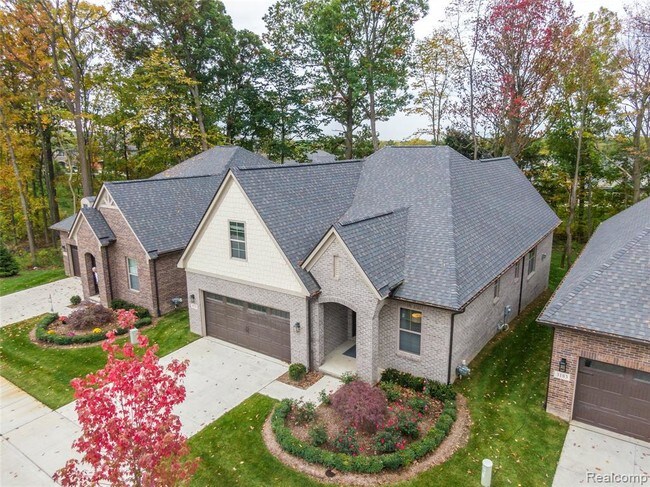 Building Photo - 5777 Iris Ct