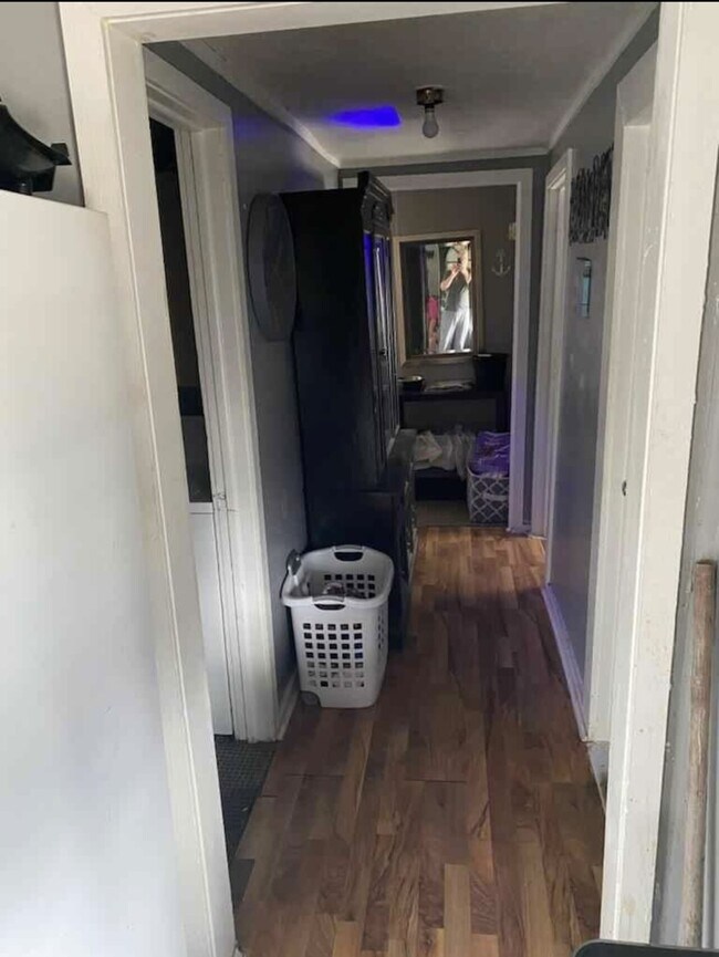 Building Photo - 1821 W 17th st