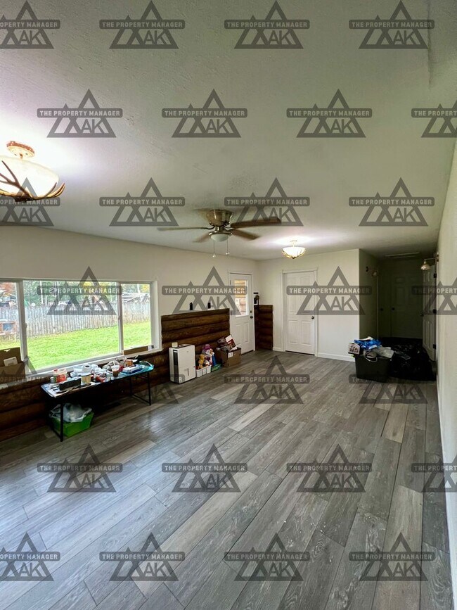 Building Photo - 2 Bedrooms plus an office / Pet friendly /...