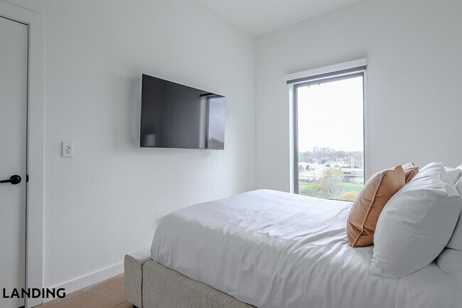 Foto del edificio - 2623 Keene St