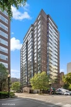 Building Photo - 21 W Goethe St