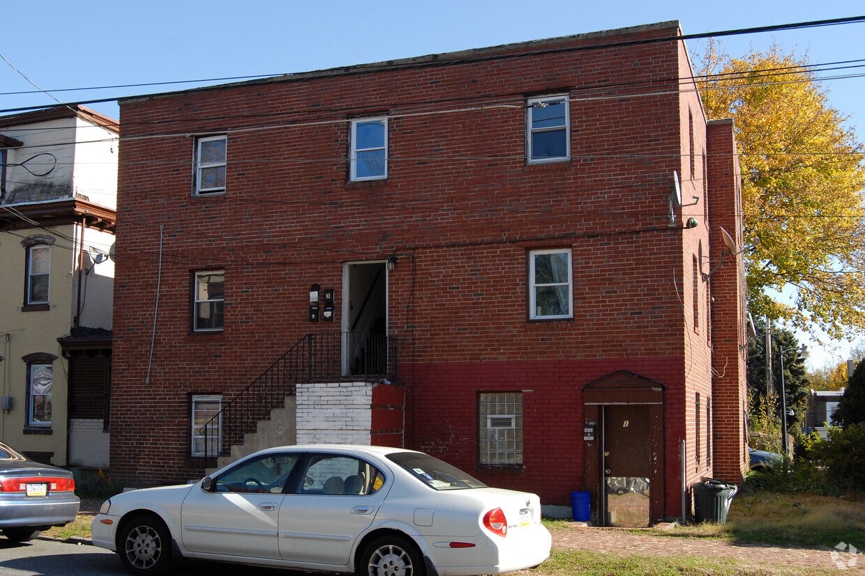 Building Photo - 4833 Penn St