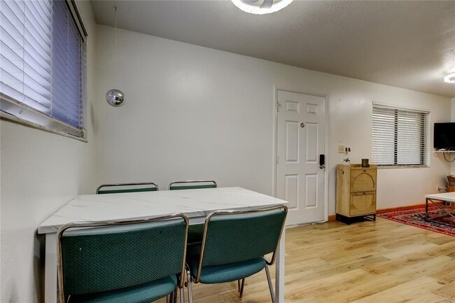 Building Photo - 11720 Raintree Dr