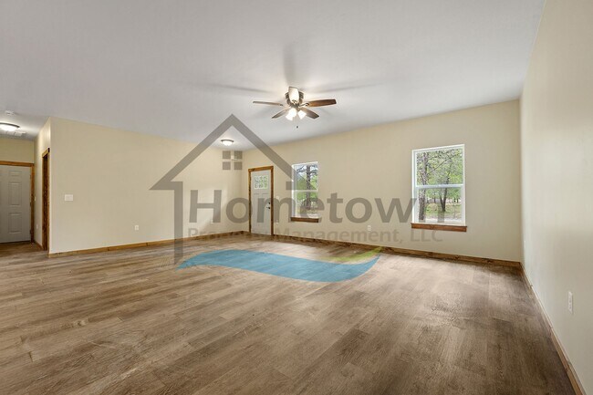 Building Photo - 4-Bedroom 2-Bathroom Home with Attached 2-Car Garage Available in Blanchard!