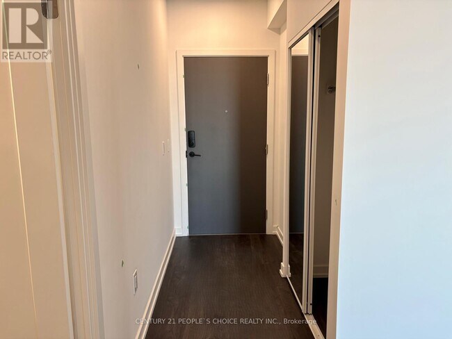 Photo du bâtiment - 9751 Markham Rd