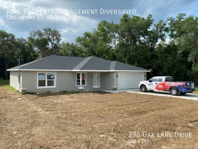 Foto del edificio - 296 Oak Ln Dr