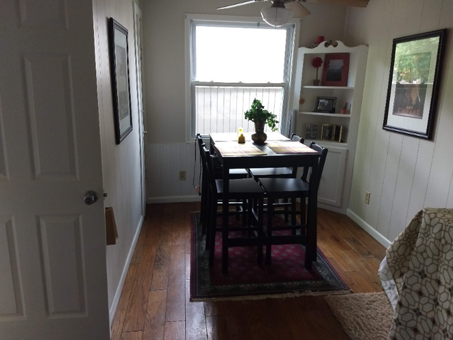 Foto del edificio - 1485 1/2 Lakeview St
