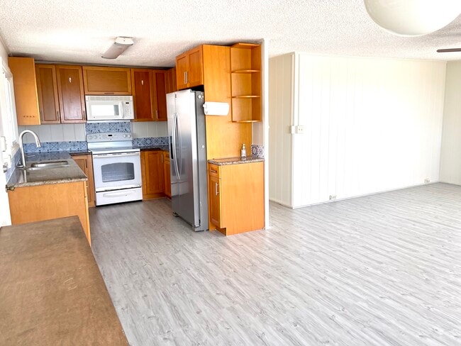 Building Photo - 3538 Puuku Mauka Dr