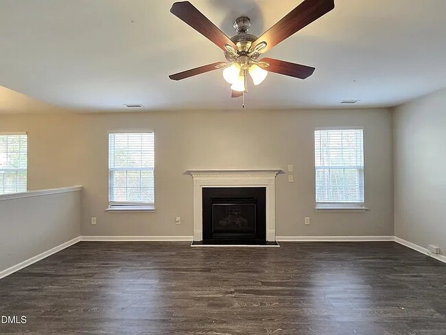 Building Photo - 3821 Tyler Bluff Ln