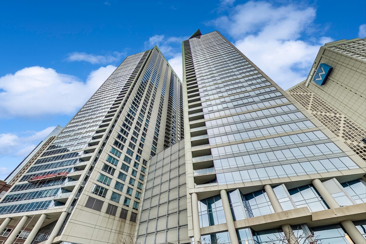 Foto principal - 600 N Lake Shore Dr