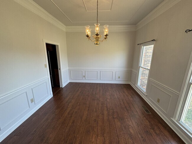 Building Photo - 100 Brownstone Dr