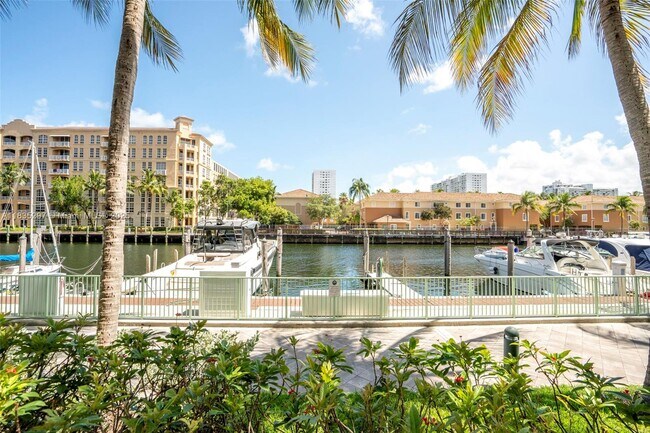 Building Photo - 2950 NE 188th St