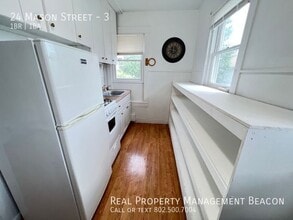 Building Photo - 24 Mason St