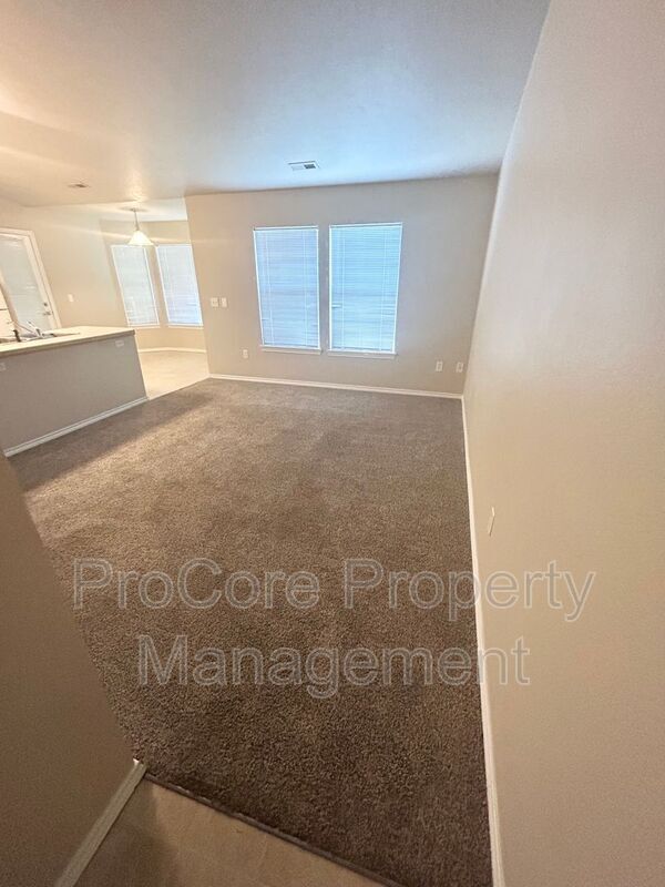 Building Photo - 11861 Cloverbrook Ln