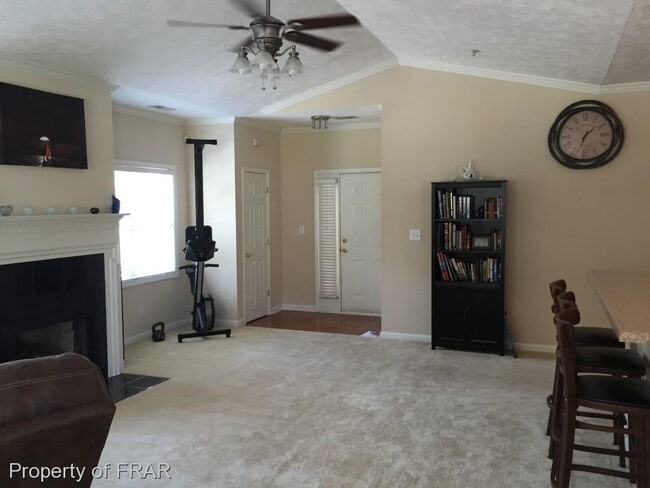 Building Photo - 522 Lionshead Rd