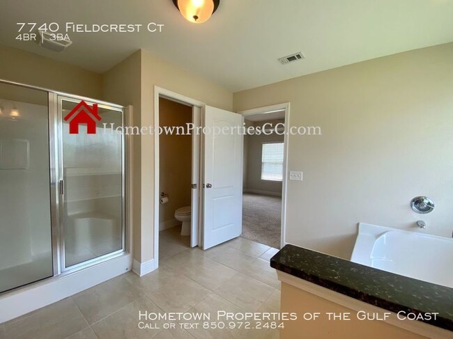 Foto del edificio - Gated Subdivision - 7740 Fieldcrest Ct, Pe...