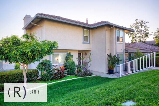 Building Photo - A Freshly Painted and Gorgeous Home Locate...