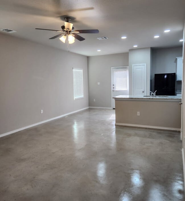 Photo - 9511 Apple Ridge Ln Townhome