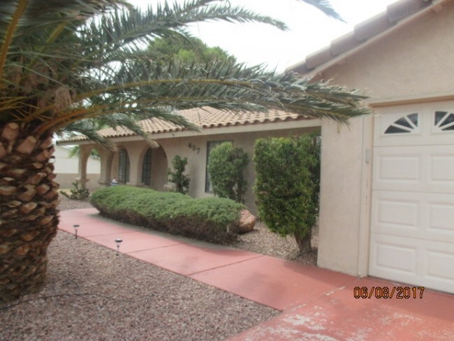 Building Photo - 4573 Plaza de Vista St