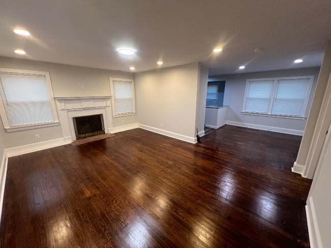 Foto del edificio - 810 W Rankin Ave