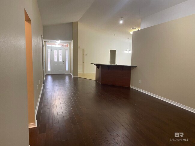 Foto del edificio - 421 Ellington Ave