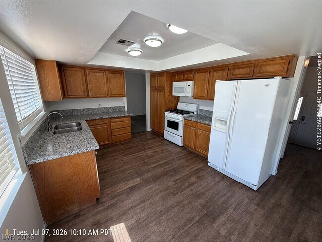 Building Photo - 1416 Kirby Dr