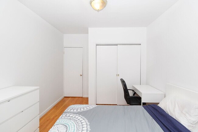 Foto del edificio - 335 E 94th St