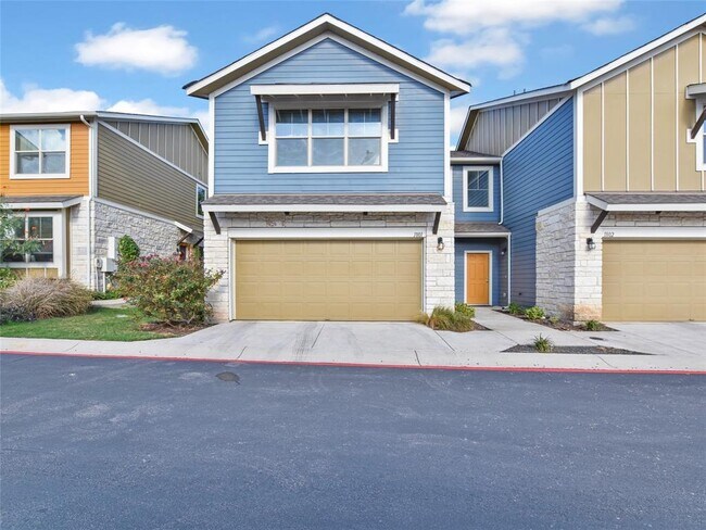 Building Photo - 516 E Slaughter Ln