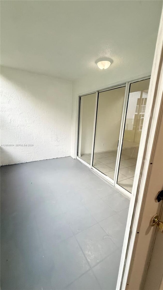 Building Photo - 13944 SW 90th Terrace