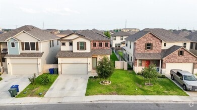 Building Photo - 8723 Shiloh Rock Dr