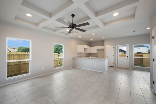 Building Photo - 8614 Valentina Wy