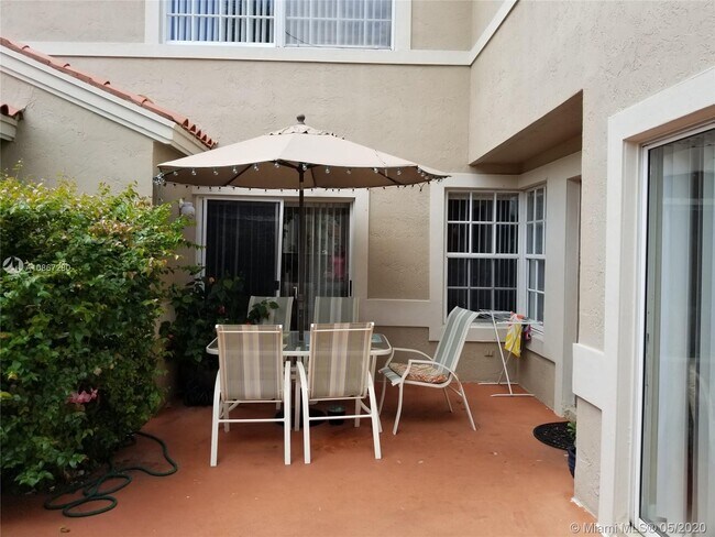 Building Photo - 10977 Longboat Dr