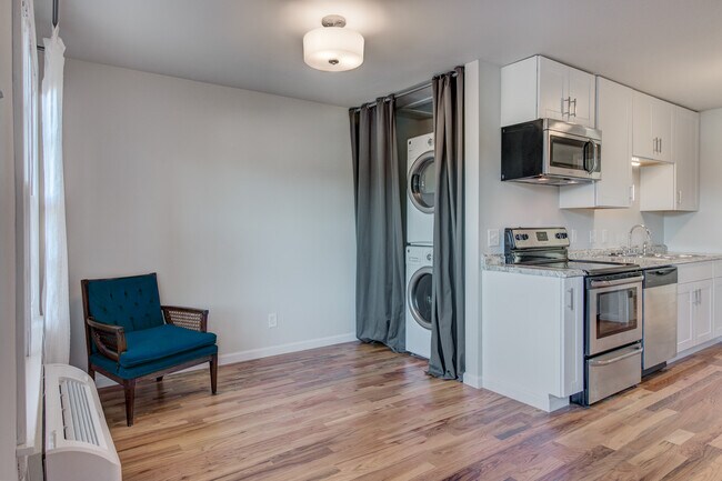 Laundry - 1009 North Buchanan Boulevard