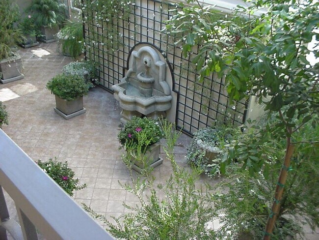 Foto del edificio - 1725 Butler Ave