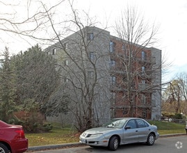 Building Photo - 95 Quebec Street