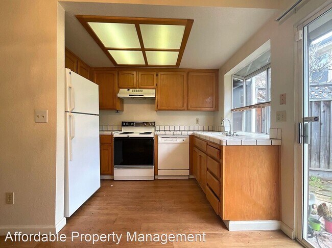 Building Photo - 2 br, 2 bath House - 34199 Della Terrace