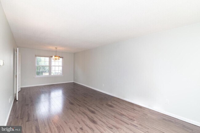 Foto del edificio - 2029 Beech Ln