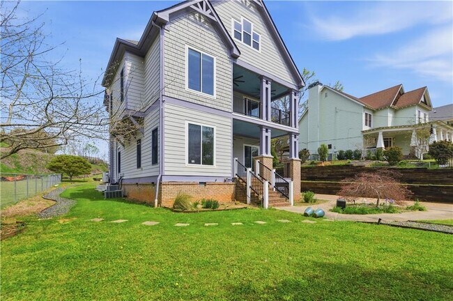 Foto del edificio - 850 Ormewood Ave SE